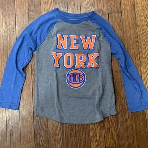 NBA- New York Knicks Long Sleeve T-shirt- Size S (6/7)
